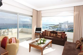 Hotel Vrissiana Beach(.)