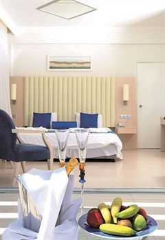 Hotel Vrissiana Beach(.)