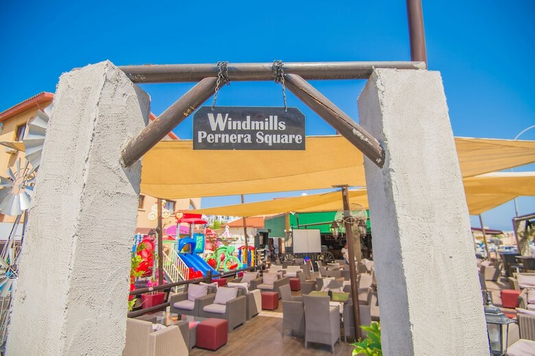 Hotel Windmills