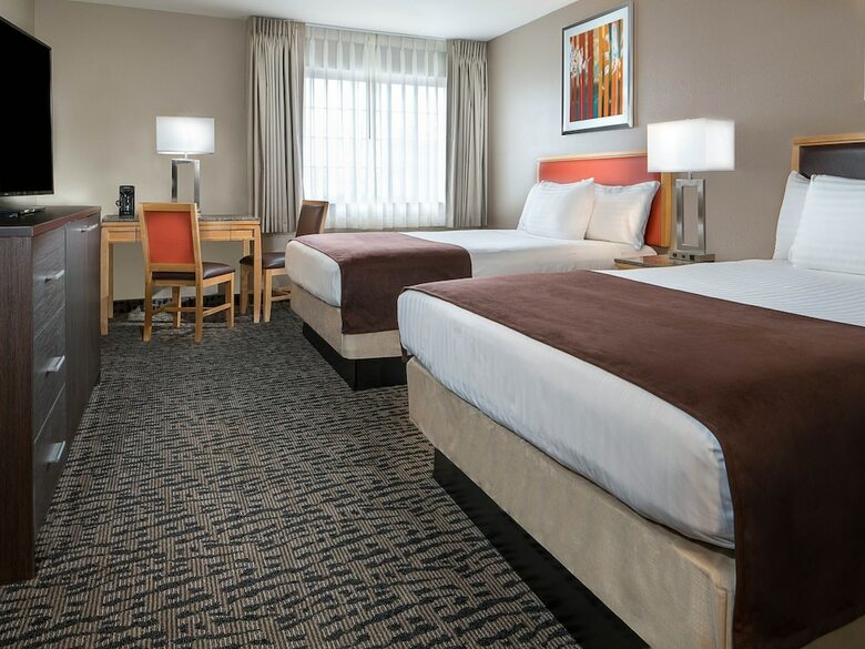 Hotel Arizona Charlie's Decatur