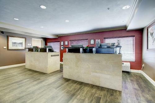 Hotel University Guest House & Conference Center