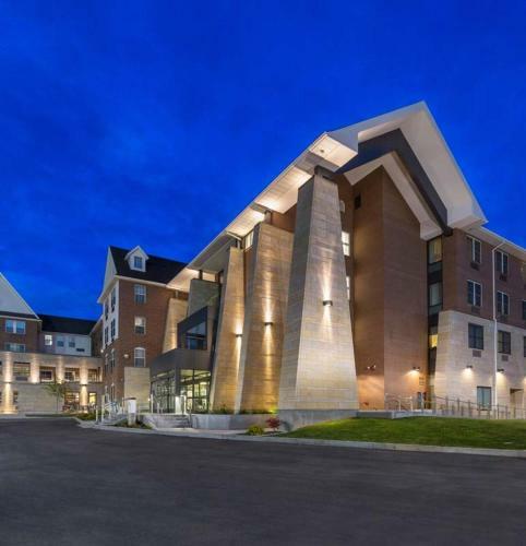 Hotel University Guest House & Conference Center