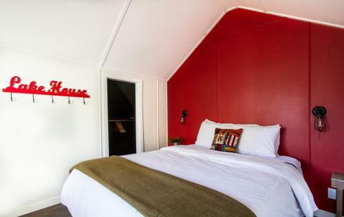Hotel Mallard Bay Resort