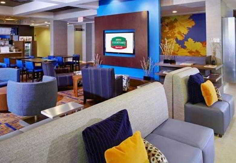 Hotel Courtyard Columbus Airport