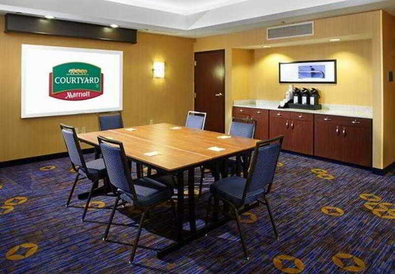 Hotel Courtyard Columbus Airport