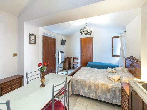 Four-bedroom Holiday Home In Allerona -tr-