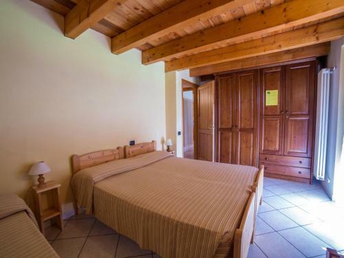 Peaceful Apartment With Terrace In Antey-saint-andre