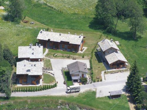 Peaceful Apartment With Terrace In Antey-saint-andre