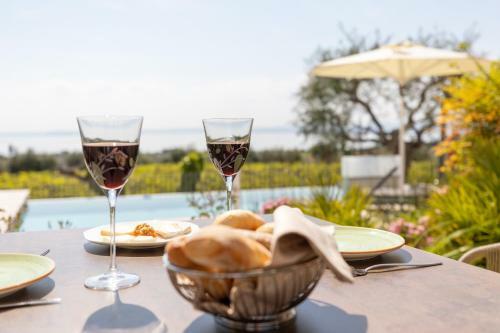 Bed & Breakfast San Colombano Suites