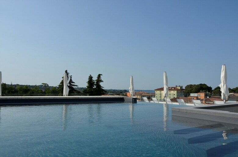 Solho Hotel