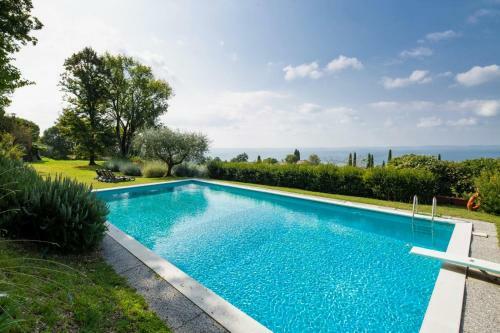 Contra' Casetta Villa Sleeps 10 Pool Wifi