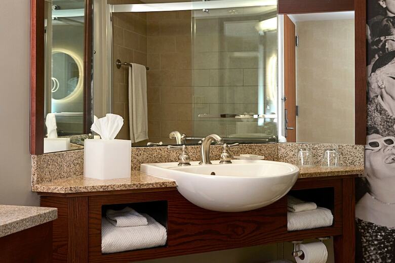 Renaissance Columbus Downtown Hotel
