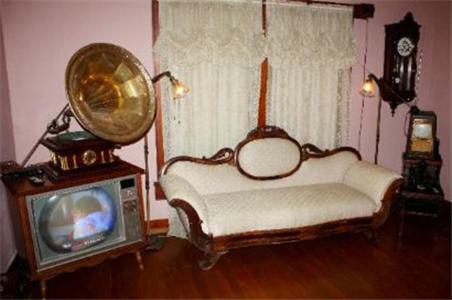 Alla's Historical Bed And Breakfast, Spa And Cabana