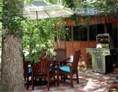 Alla's Historical Bed And Breakfast, Spa And Cabana