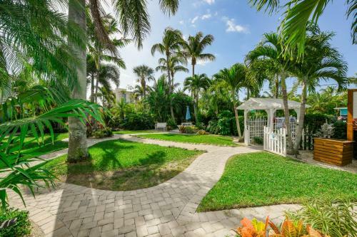 Hotel Tropical Breeze Resort