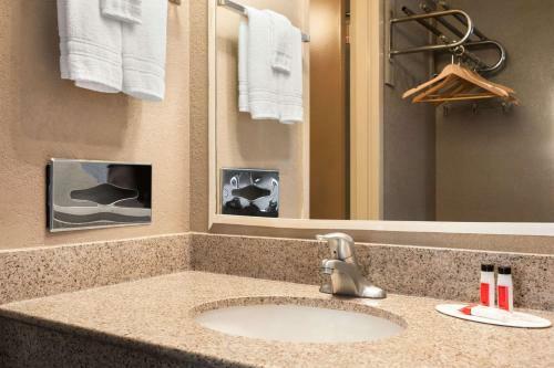 Hotel Days Inn Willoughby