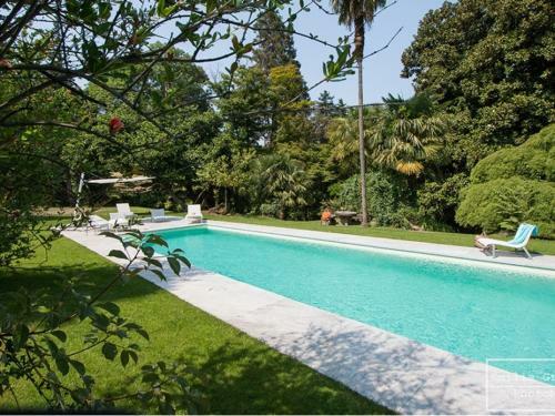 Baveno Villa Sleeps 16 Pool Wifi