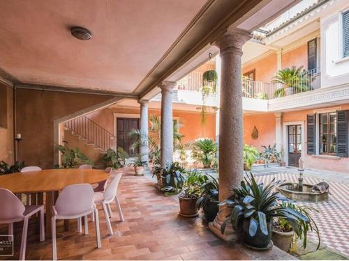 Baveno Villa Sleeps 16 Pool Wifi