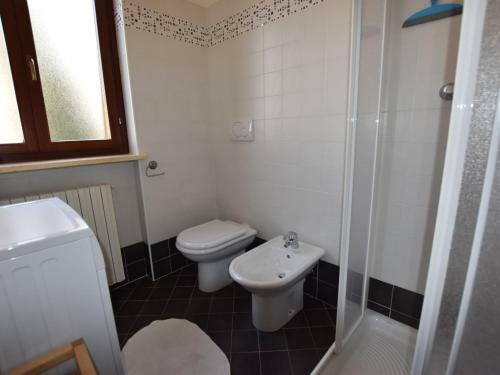 Spacious Apartment In Belvedere Langhe With Terrace
