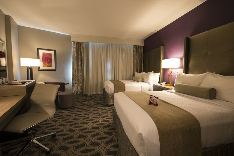 Crowne Plaza Saddle Brook, An Ihg Hotel