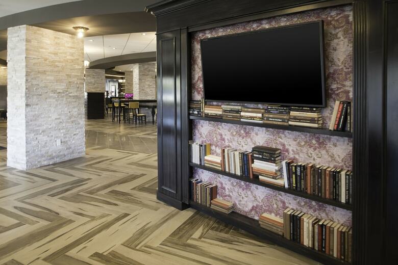 Crowne Plaza Saddle Brook, An Ihg Hotel