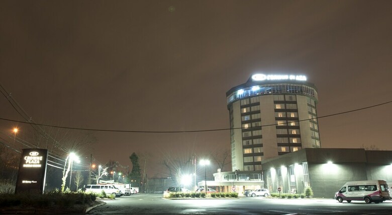 Crowne Plaza Saddle Brook, An Ihg Hotel
