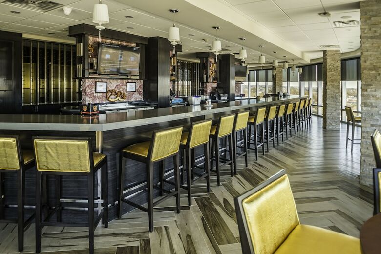 Crowne Plaza Saddle Brook, An Ihg Hotel