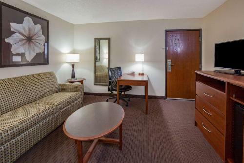 Hotel Americinn By Wyndham Spencer