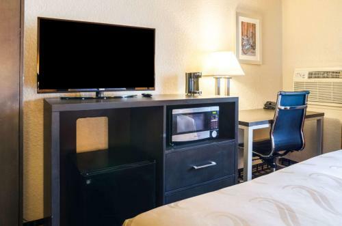 Hotel Americas Best Value Inn Great Bend