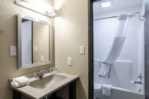 Hotel Americas Best Value Inn Great Bend