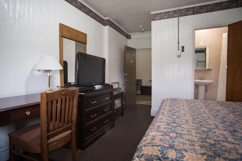 Rosemount Motel