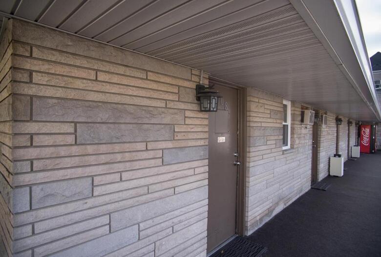 Rosemount Motel