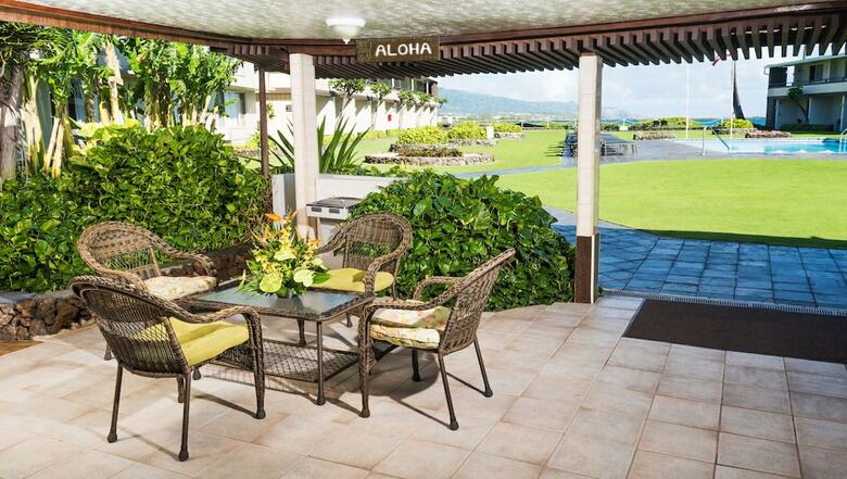 Maui Seaside Hotel