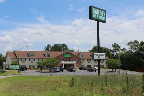 Motel Country Hearth Inn - Fitzgerald