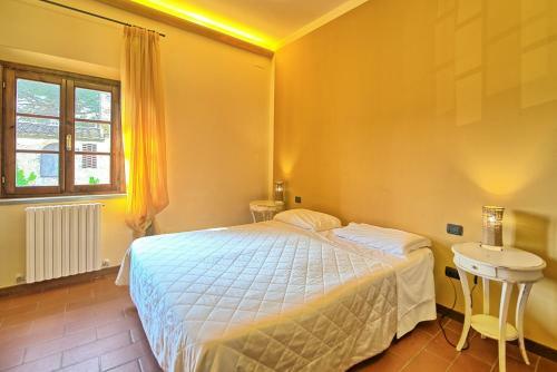 Canneto Apartment Sleeps 10 Pool Air Con Wifi