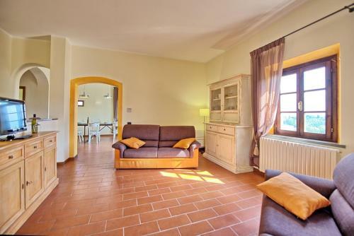 Canneto Apartment Sleeps 10 Pool Air Con Wifi