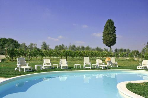 Canneto Apartment Sleeps 10 Pool Air Con Wifi