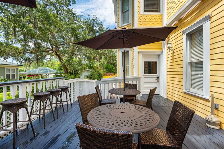 Bed & Breakfast Coombs Inn And Suites