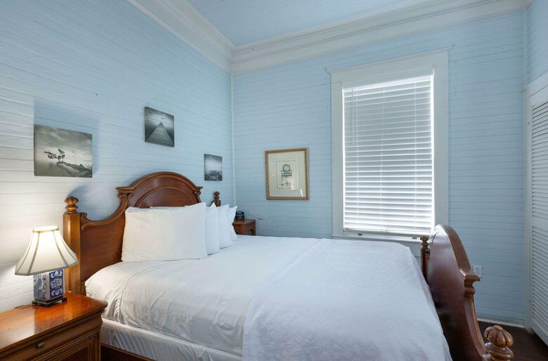 Bed & Breakfast Coombs Inn And Suites