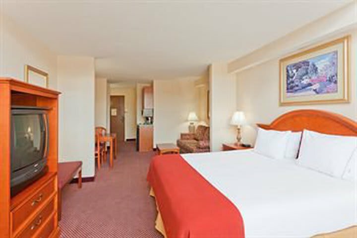 Holiday Inn Express Hotel And Suites Harrington - Dover Area