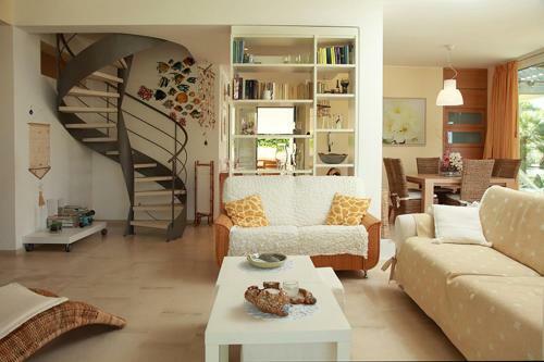 Zona Portuale Villa Sleeps 6 Air Con Wifi