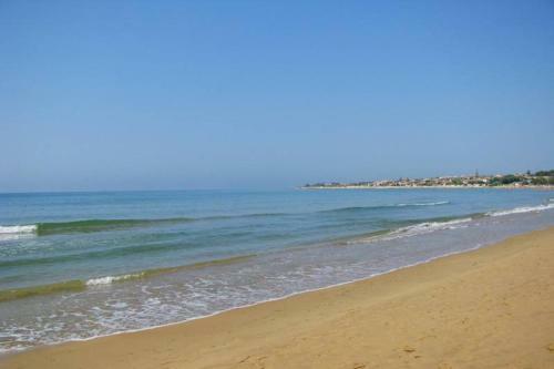 Zona Portuale Villa Sleeps 6 Air Con Wifi