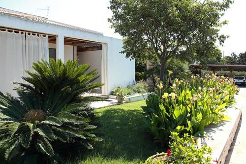 Zona Portuale Villa Sleeps 6 Air Con Wifi