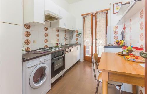 Three-bedroom Apartment Lavinio Lido Enea -rm- 0 06