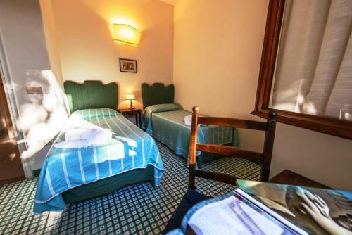 Livorno Villa Sleeps 7 Wifi