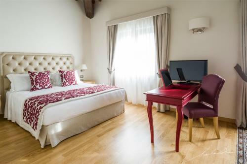 Hotel Borgo La Chiaracia Resort & Spa