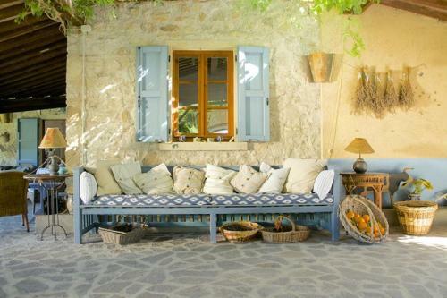 Castellina Marittima Villa Sleeps 10 Pool Wifi