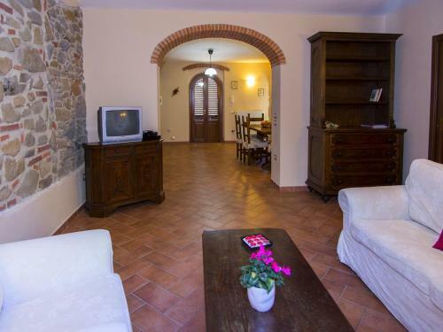 Modern Apartment In Larciano With Swimming Pool