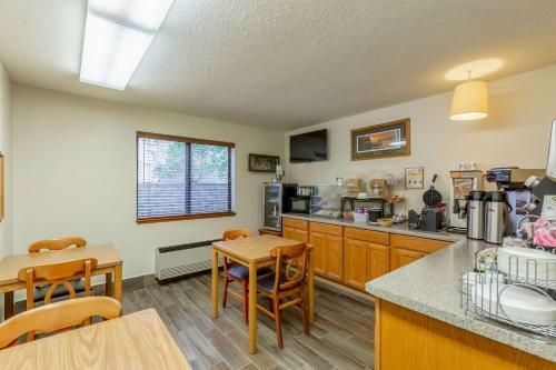 Hotel Americas Best Value Inn Rhinelander
