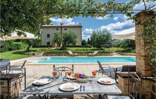 Nine-bedroom Holiday Home In Perugia -pg-